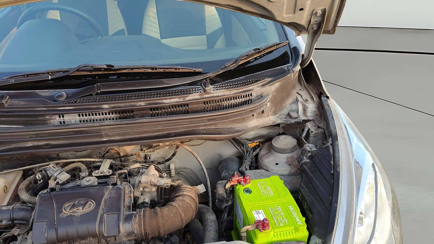 Used 2018 Hyundai Eon Magna + Petrol Manual engine ENGINE LEFT SIDE VIEW