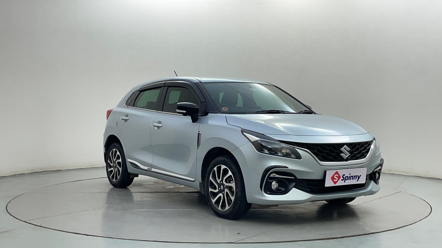 Used 2024 Maruti Suzuki Baleno Alpha AGS Petrol Automatic exterior RIGHT FRONT CORNER VIEW