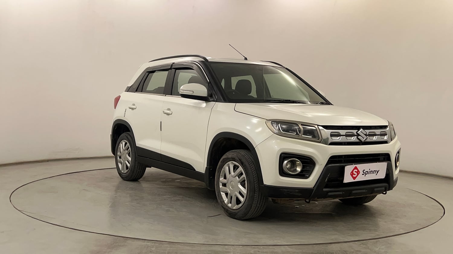 Used 2022 maruti-suzuki Vitara Brezza VXi Petrol Manual exterior RIGHT FRONT CORNER VIEW