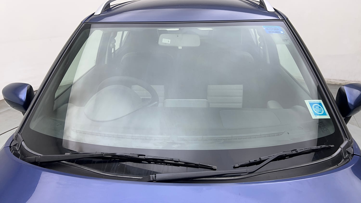 Used 2021 Maruti Suzuki Ignis Zeta 1.2 MT Petrol Manual exterior FRONT WINDSHIELD VIEW