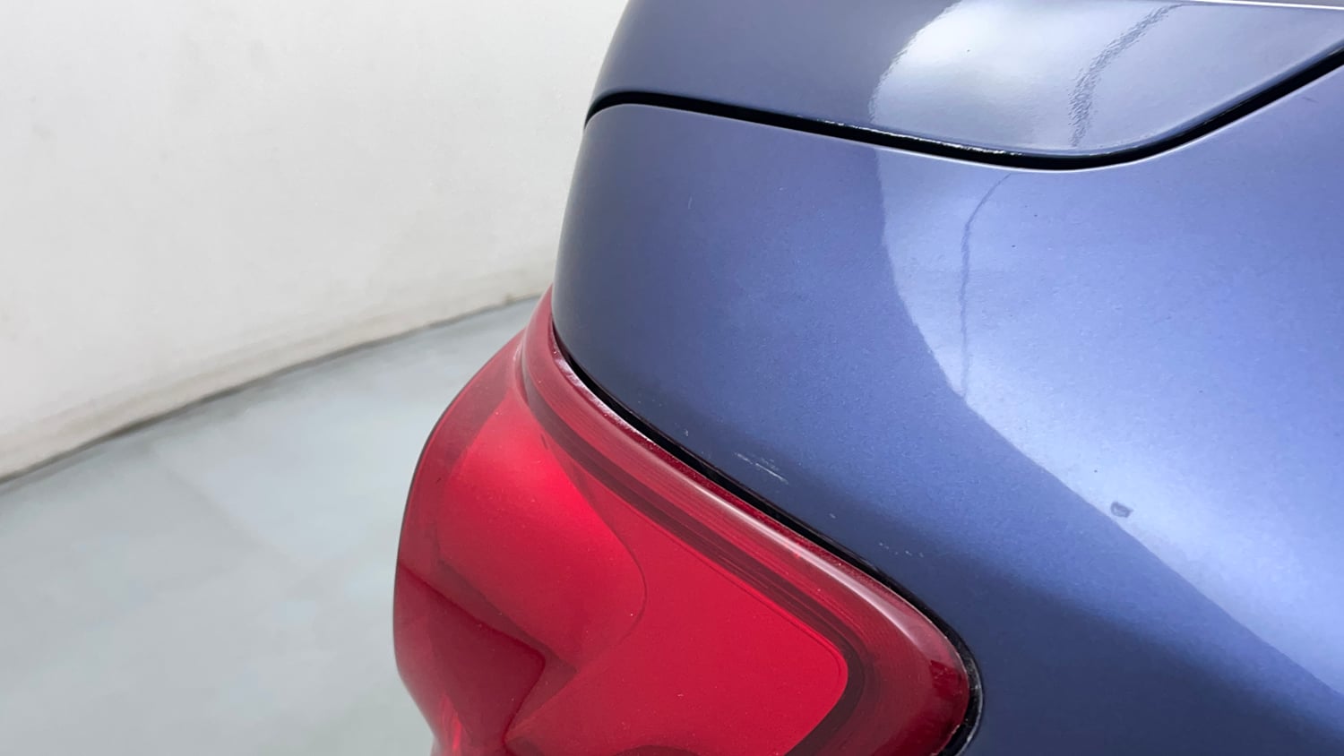 Used 2017 Maruti Suzuki Dzire ZXi AMT Petrol Automatic dents MINOR SCRATCH