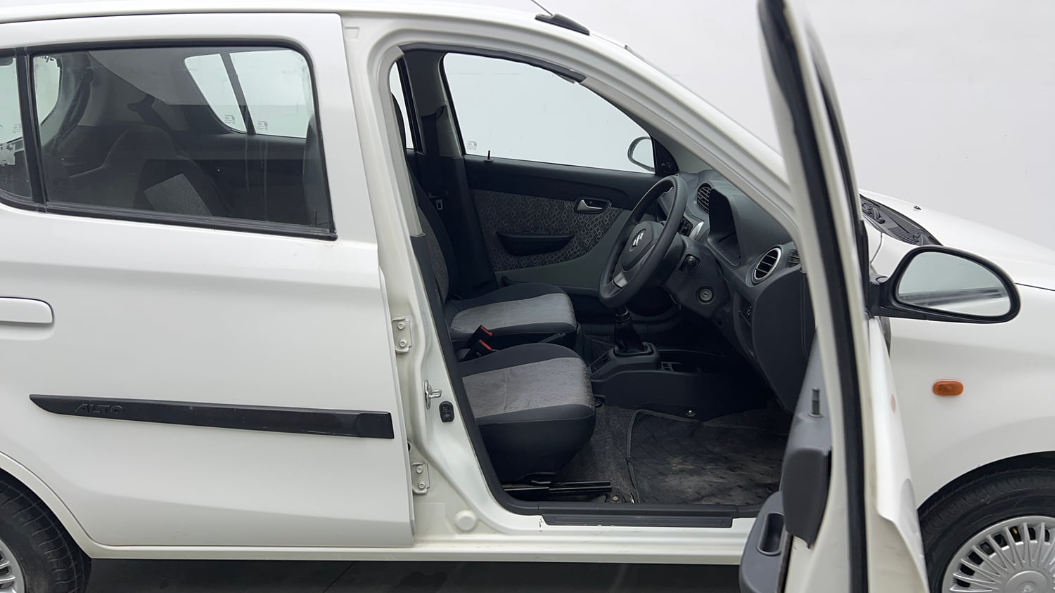 Used 2016 Maruti Suzuki Alto 800 VXi Petrol Manual interior RIGHT SIDE FRONT DOOR CABIN VIEW