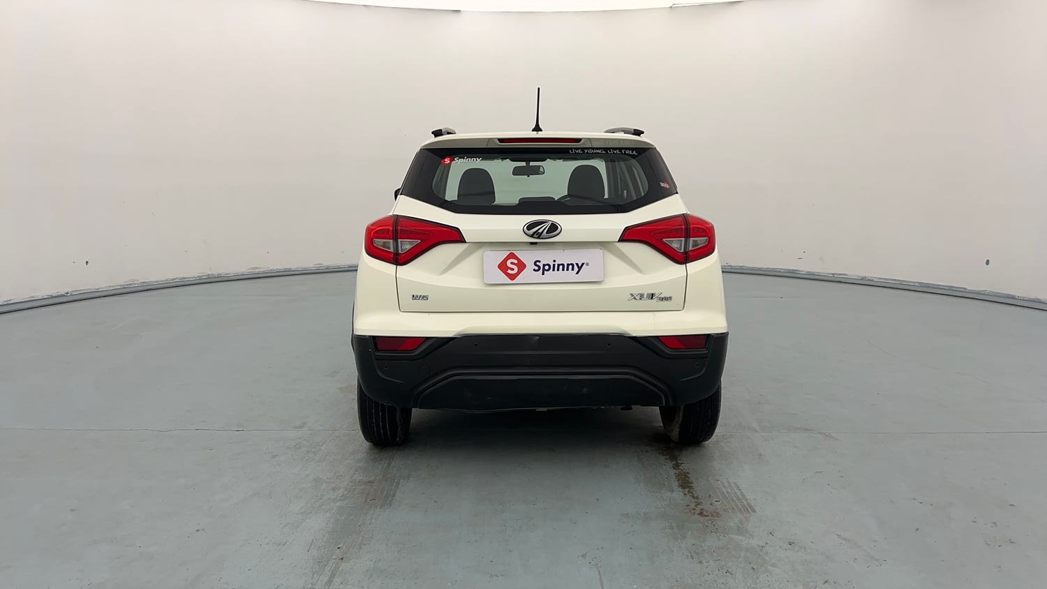 Used 2021 Mahindra XUV 300 W6 1.2 Petrol Petrol Manual exterior BACK VIEW