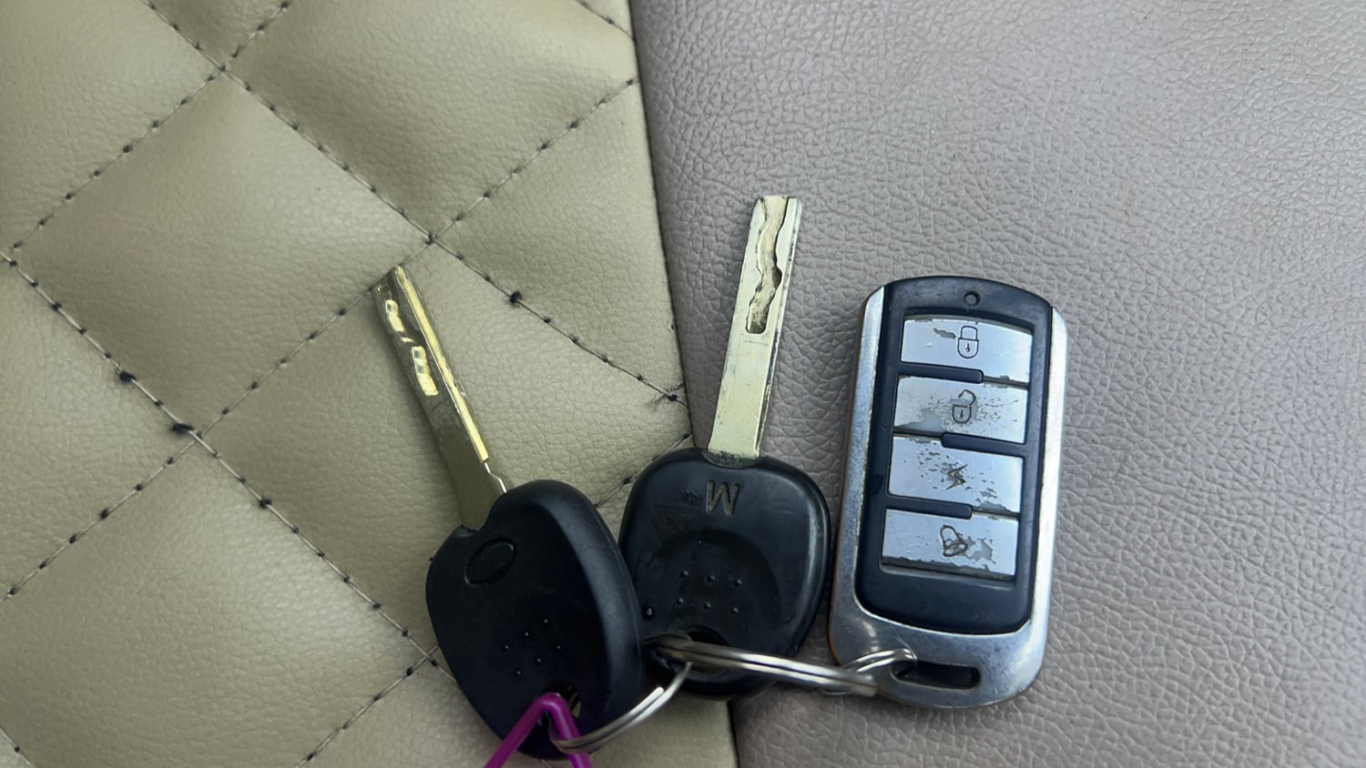 Used 2015 Hyundai Verna 1.4 VTVT Petrol Manual extra CAR KEY VIEW