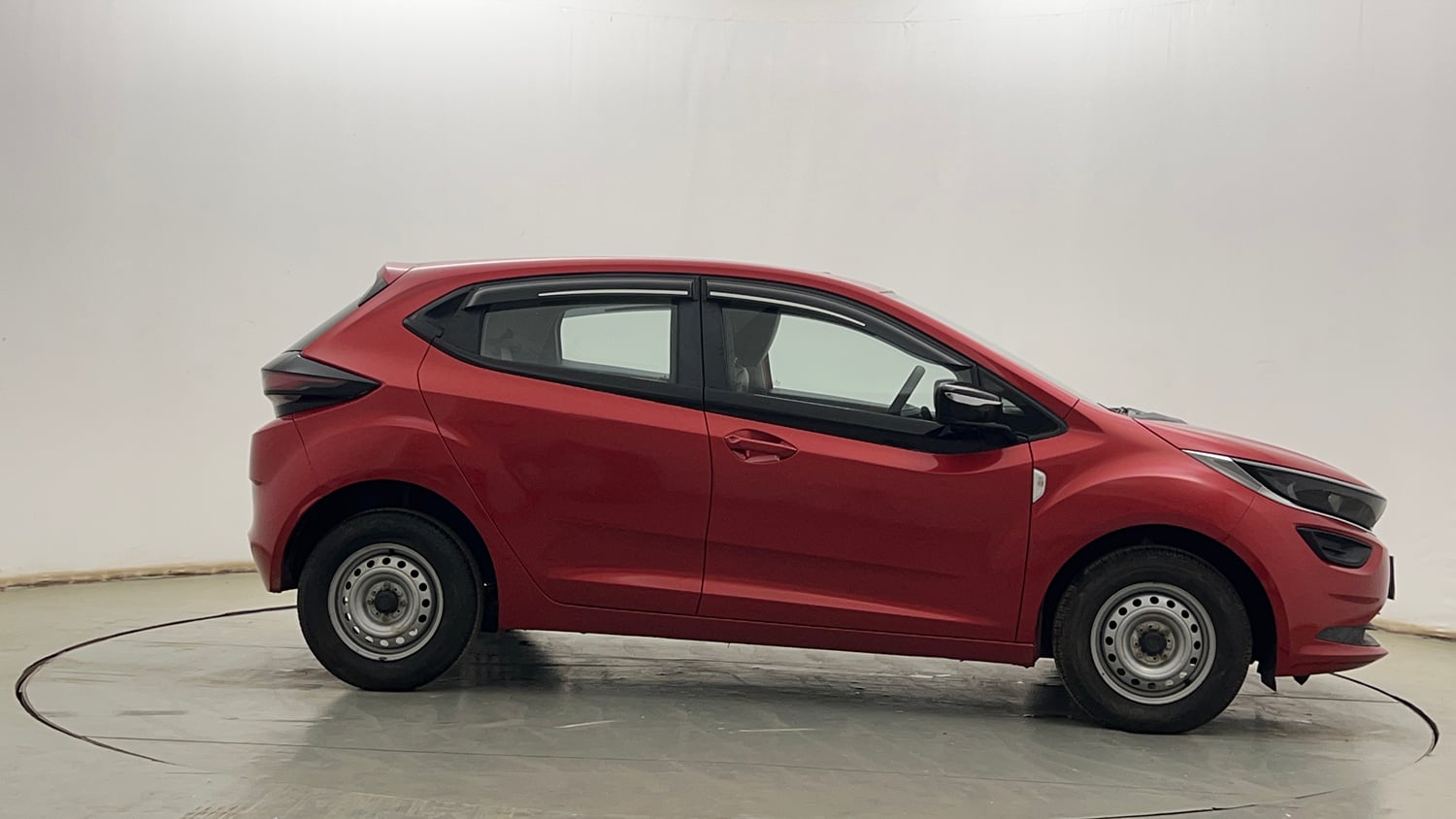 Used 2020 Tata Altroz XE Petrol Petrol Manual exterior RIGHT SIDE VIEW