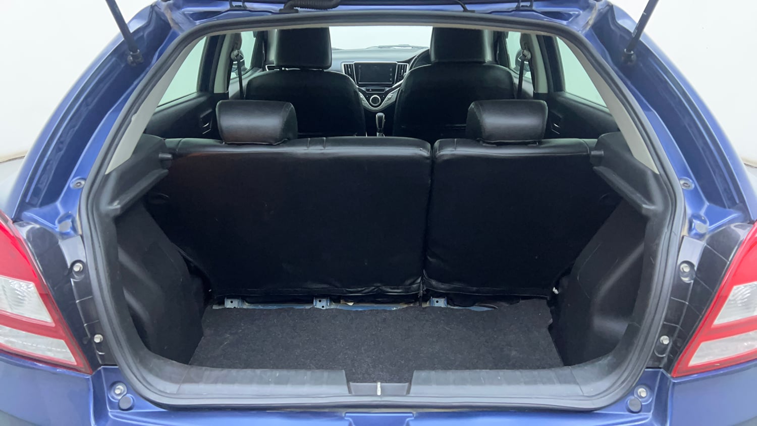 Used 2018 Maruti Suzuki Baleno Alpha 1.2 AT Petrol Automatic interior DICKY INSIDE VIEW