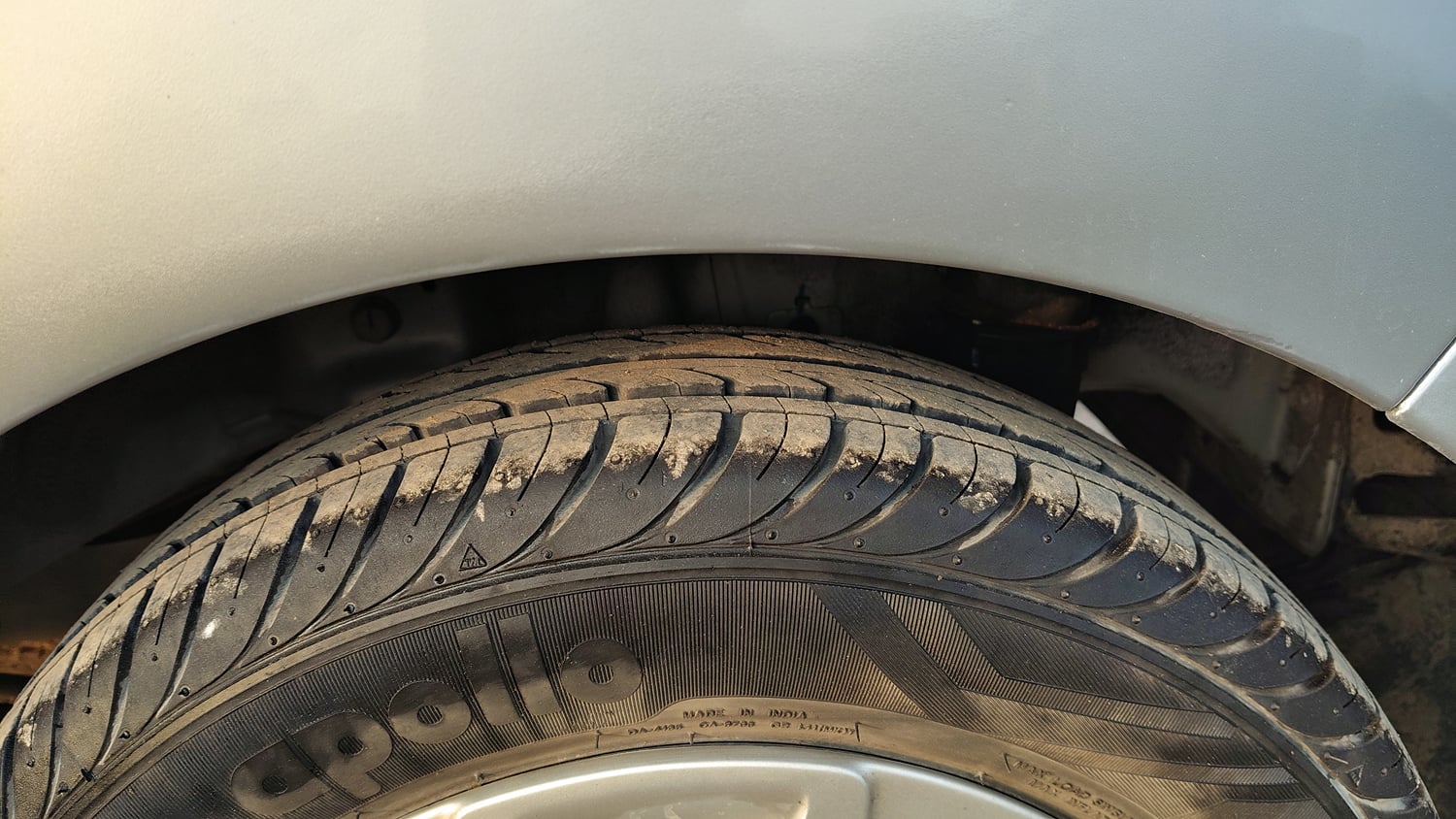 Used 2018 Hyundai Eon Magna + Petrol Manual tyres LEFT REAR TYRE TREAD VIEW