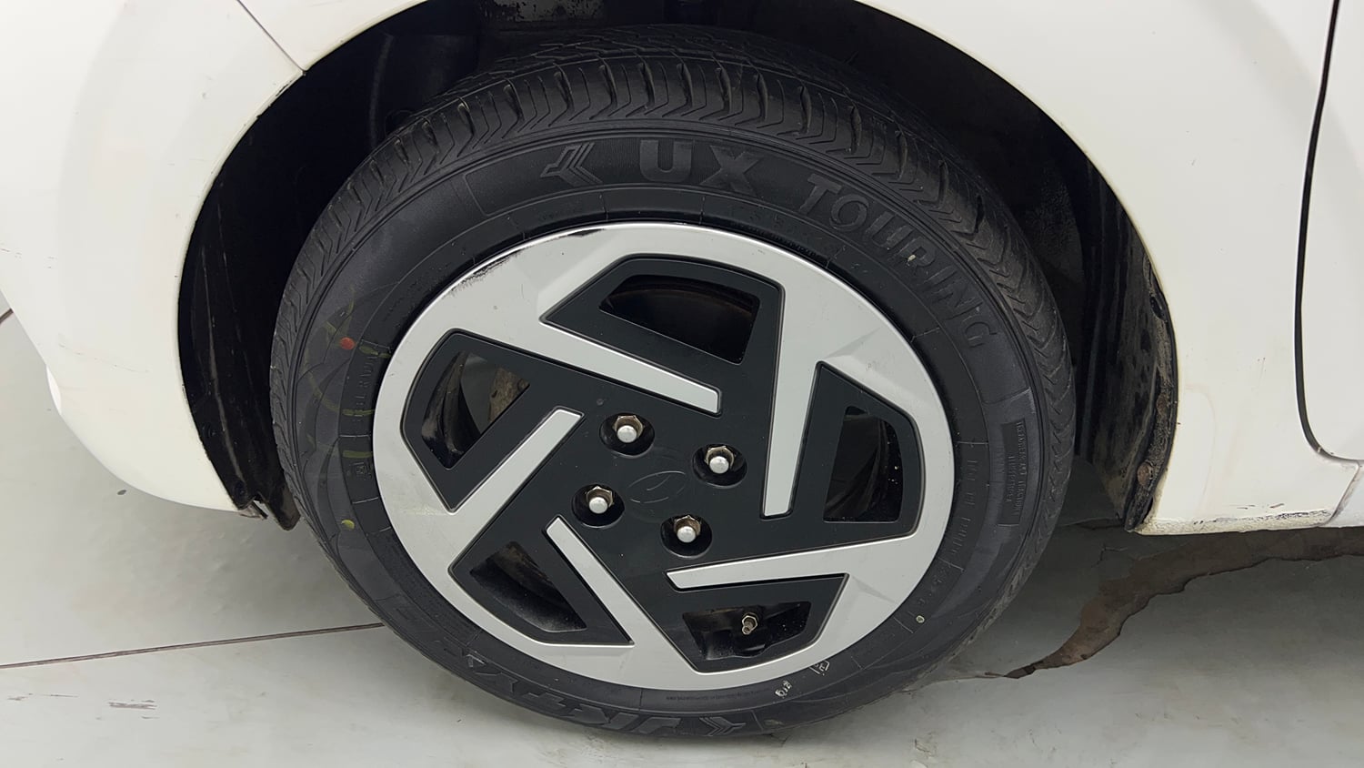 Used 2023 Hyundai Aura S 1.2 Petrol Petrol Manual tyres LEFT FRONT TYRE RIM VIEW