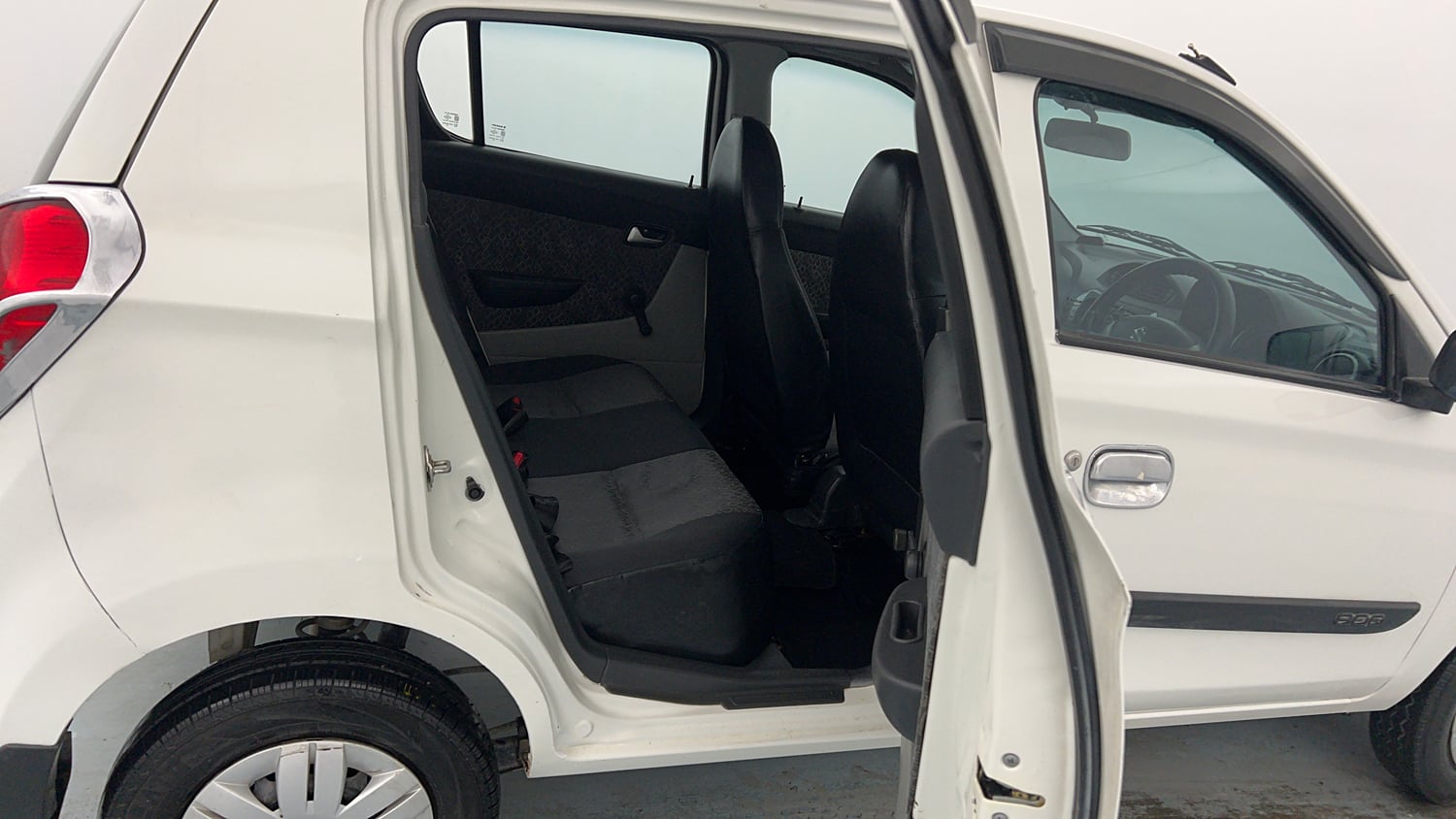 Used 2019 Maruti Suzuki Alto 800 LXi (O) Petrol Manual interior RIGHT SIDE REAR DOOR CABIN VIEW