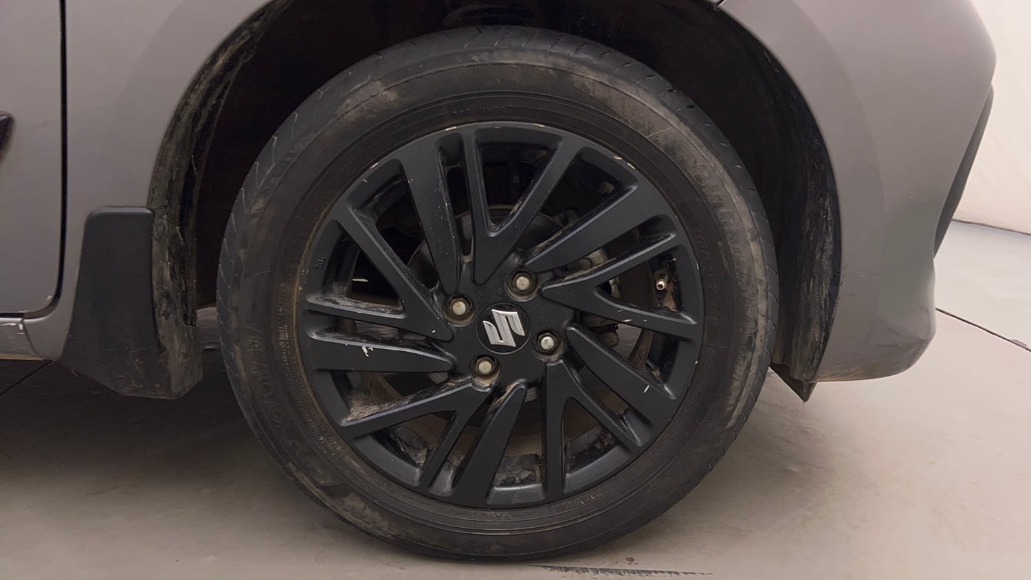 Used 2022 Maruti Suzuki Celerio ZXi Plus Petrol Manual tyres RIGHT FRONT TYRE RIM VIEW