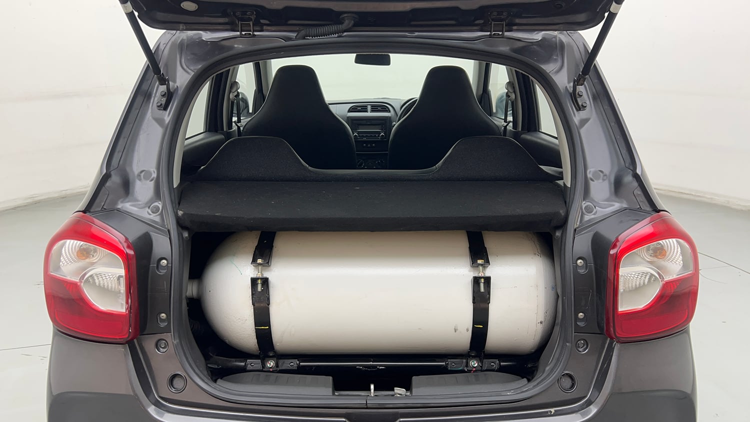 Used 2023 Maruti Suzuki Alto K10 VXi S-CNG Cng Manual interior DICKY INSIDE VIEW