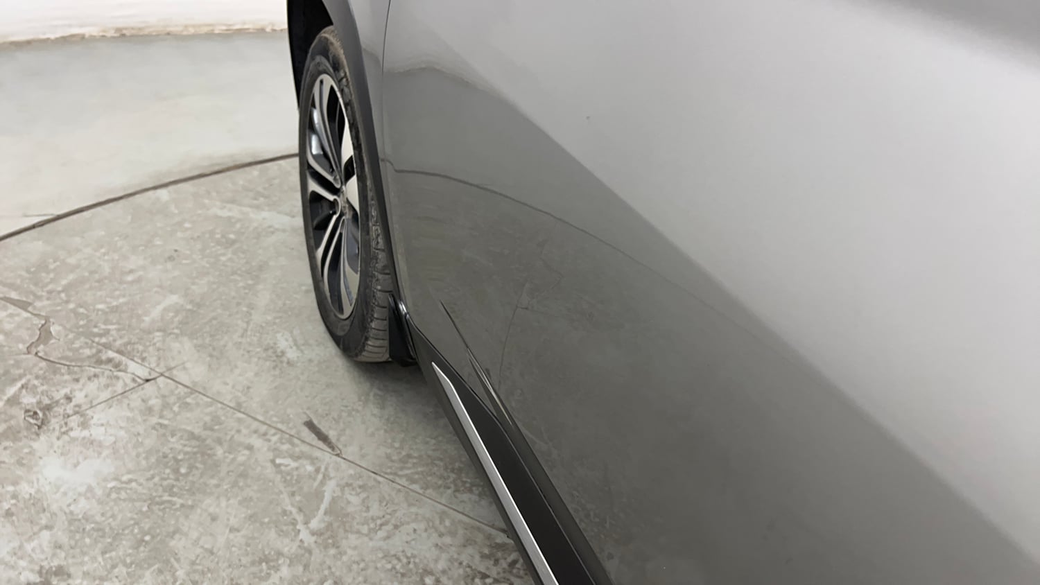 Used 2021 MG Motors Hector Plus Sharp 1.5 Petrol Turbo CVT 6-STR Petrol Automatic dents MINOR DENT