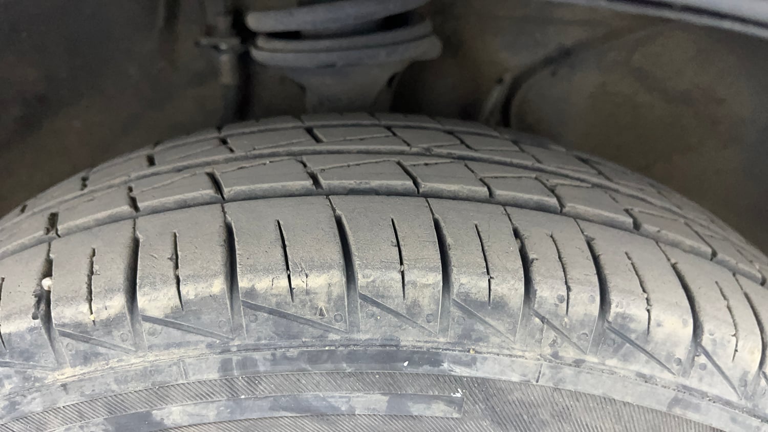 Used 2022 Maruti Suzuki Alto 800 Vxi Plus Petrol Manual tyres RIGHT FRONT TYRE TREAD VIEW