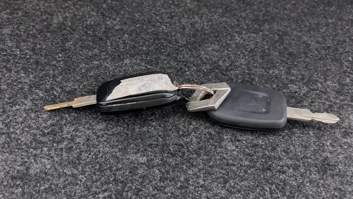 Used 2018 Renault Kwid CLIMBER 1.0 Petrol Manual extra CAR KEY VIEW