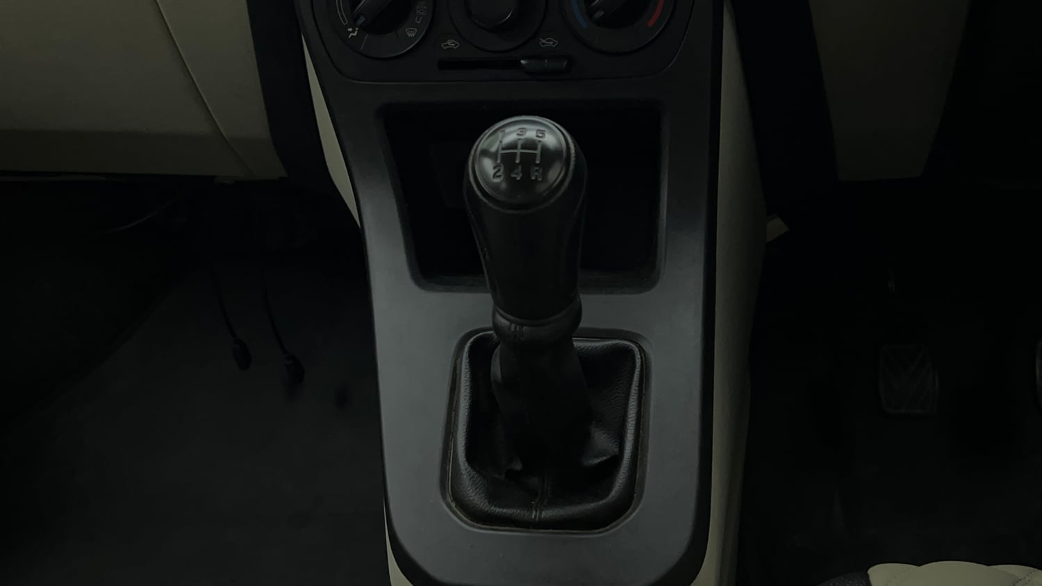 Used 2020 Maruti Suzuki Wagon R LXi 1.0 CNG Cng Manual interior GEAR  KNOB VIEW