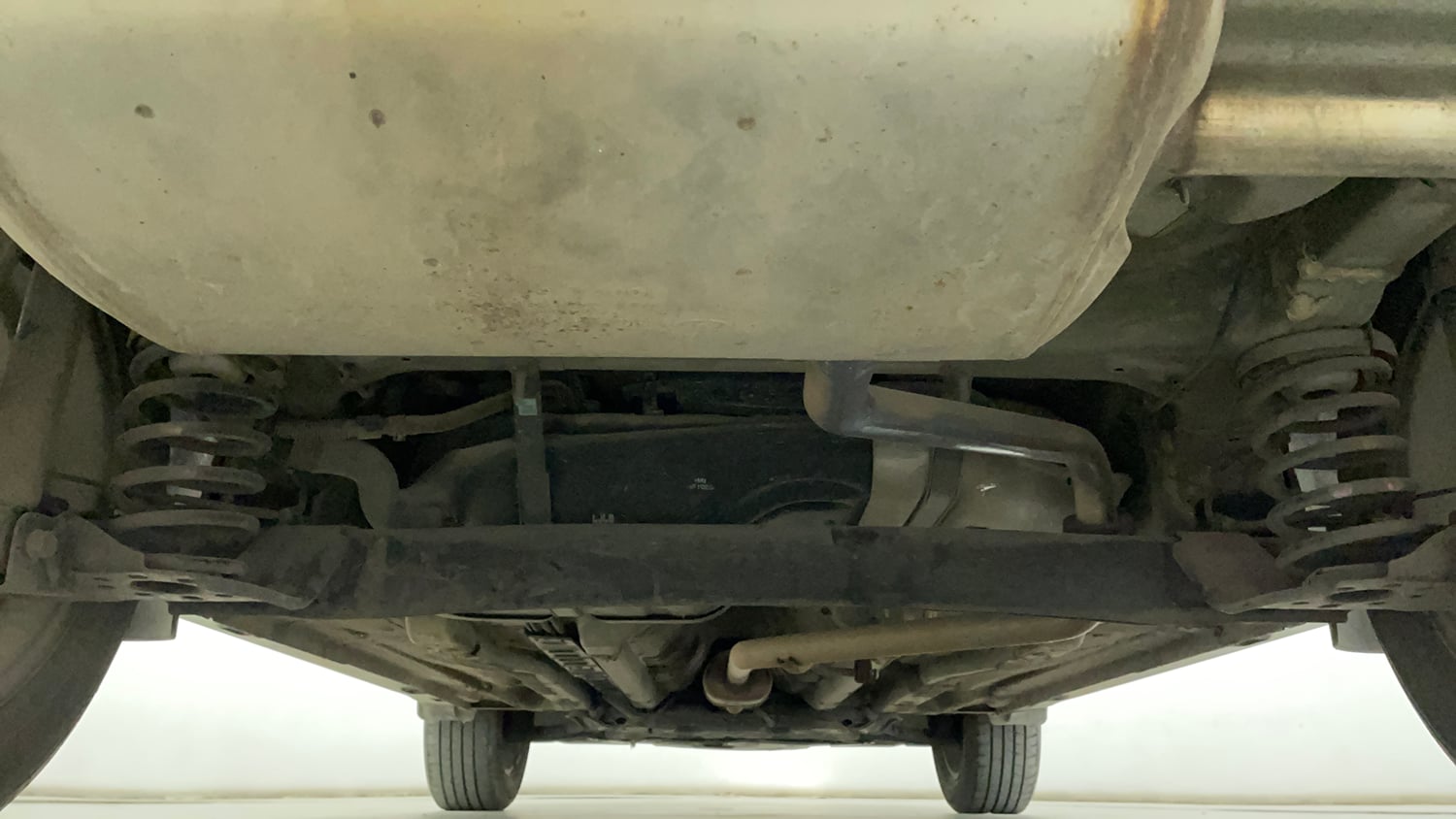 Used 2016 Hyundai Creta 1.6 SX Plus AT Petrol Petrol Automatic extra REAR UNDERBODY VIEW (TAKEN FROM REAR)