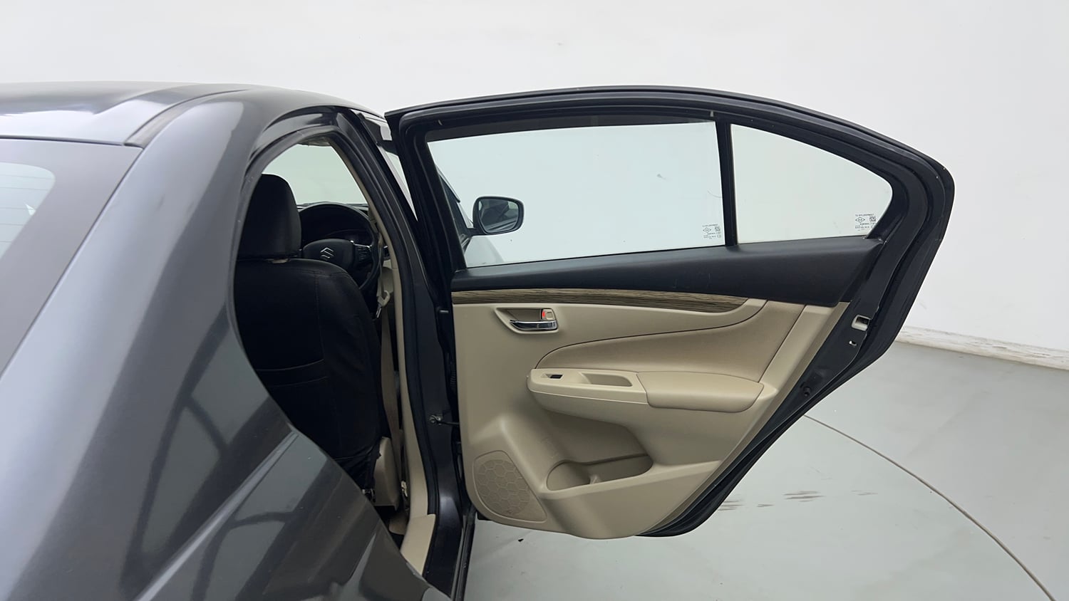Used 2022 Maruti Suzuki Ciaz Delta 1.5 Petrol Manual interior RIGHT REAR DOOR OPEN VIEW