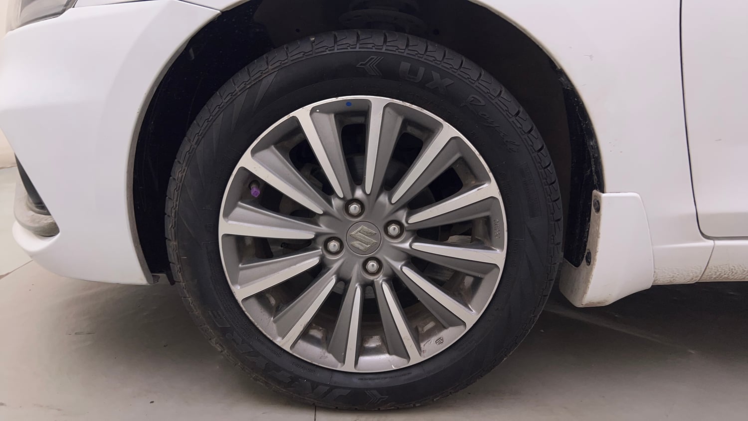 Used 2018 Maruti Suzuki Ciaz Alpha 1.3 Diesel Diesel Manual tyres LEFT FRONT TYRE RIM VIEW