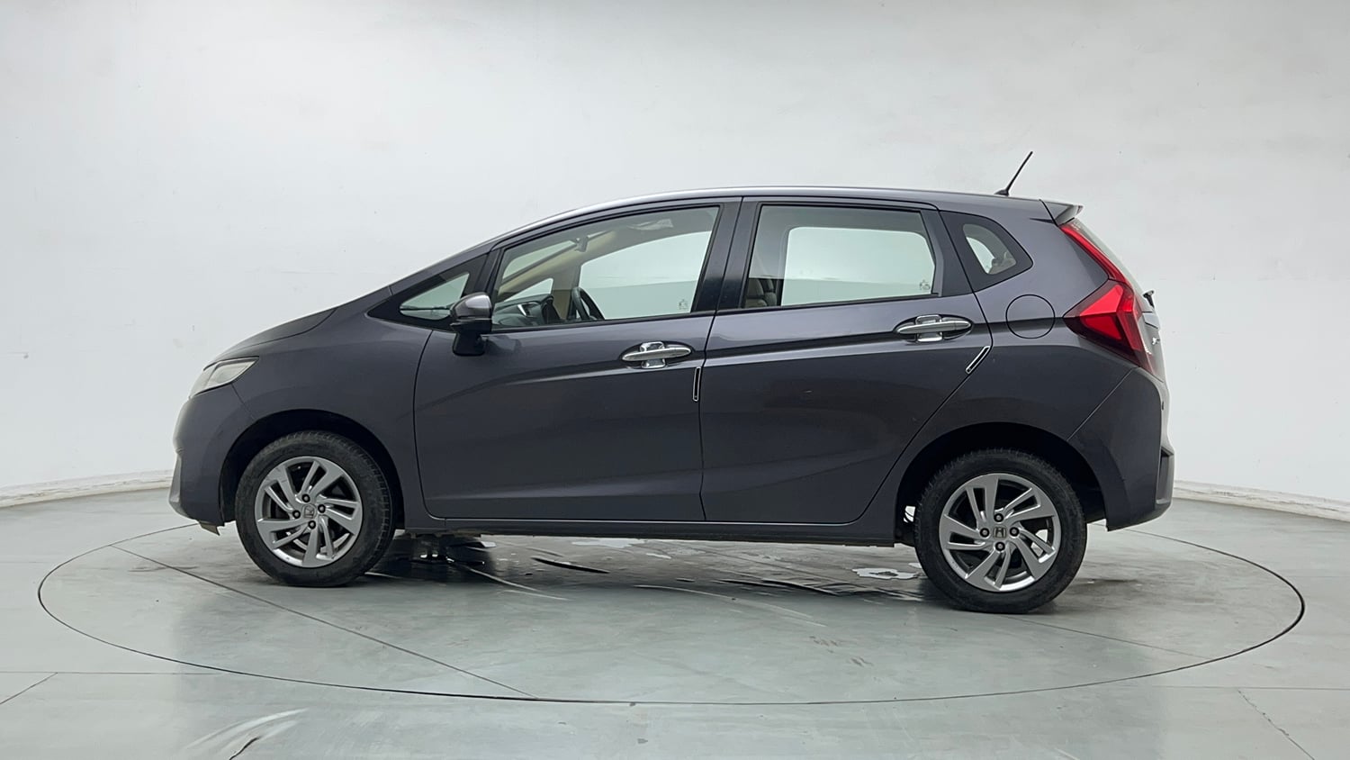 Used 2019 Honda Jazz VX Petrol Petrol Manual exterior LEFT SIDE VIEW