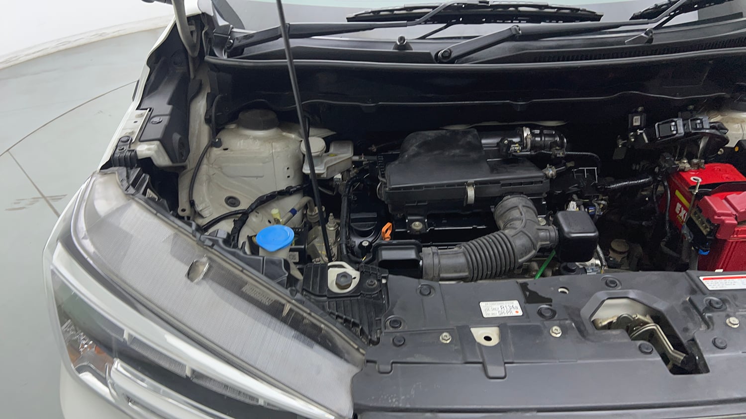 Used 2023 Maruti Suzuki XL6 Alpha Plus MT Petrol Petrol Manual engine ENGINE RIGHT SIDE VIEW
