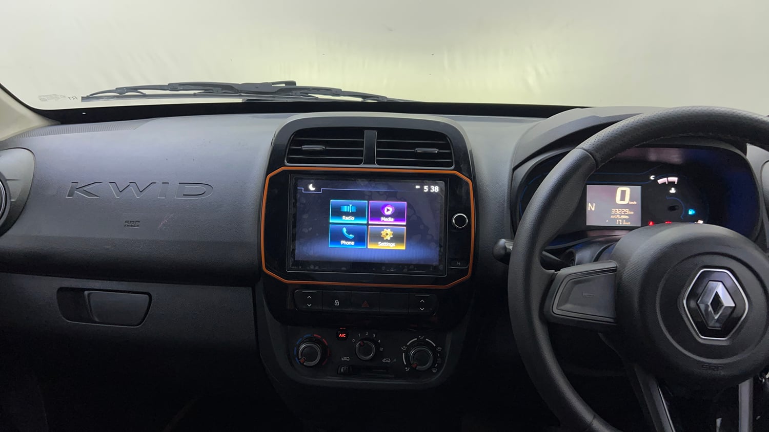 Used 2020 Renault Kwid CLIMBER 1.0 AMT Opt Petrol Automatic interior MUSIC SYSTEM & AC CONTROL VIEW
