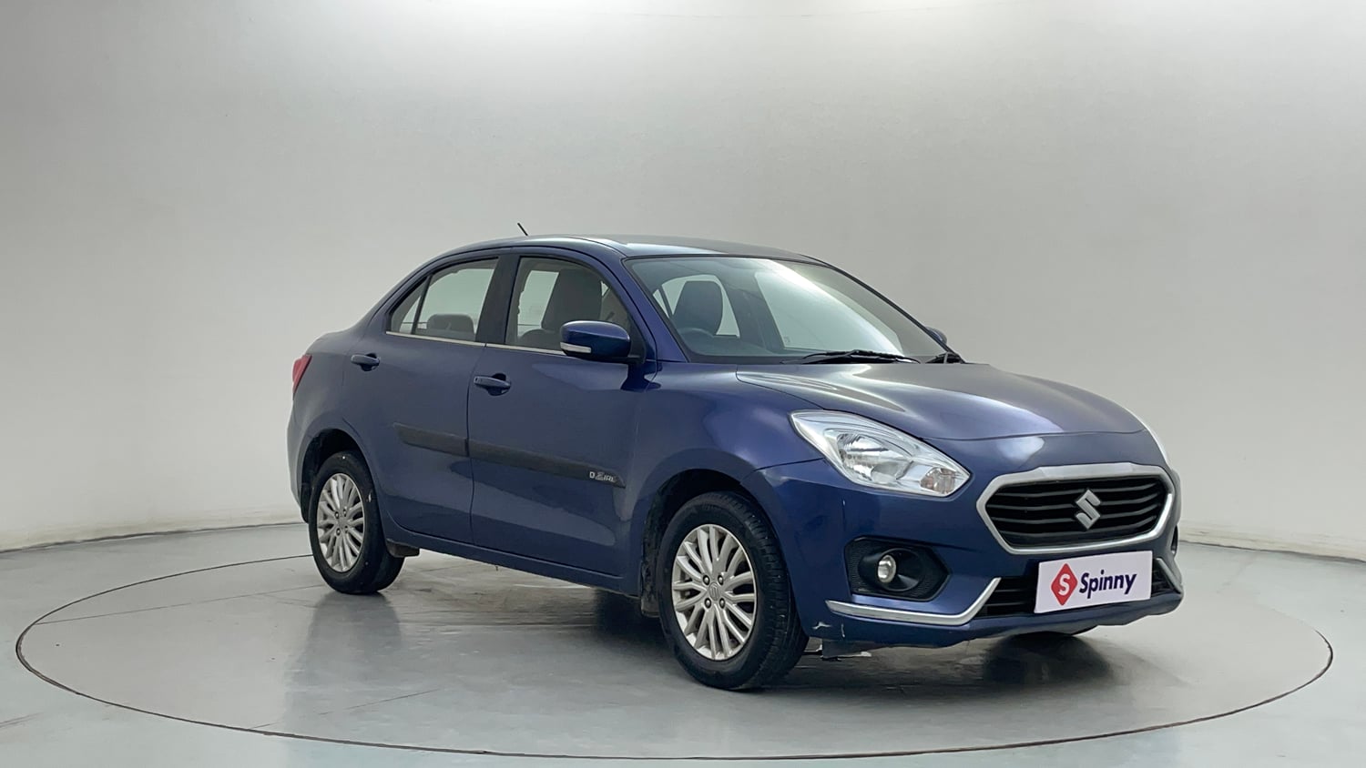 Used 2017 Maruti Suzuki Dzire ZXi AMT Petrol Automatic exterior RIGHT FRONT CORNER VIEW