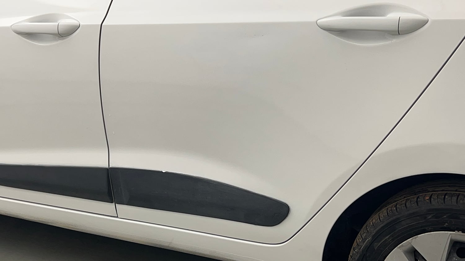 Used 2020 Hyundai Xcent S Petrol Manual dents MINOR DENT