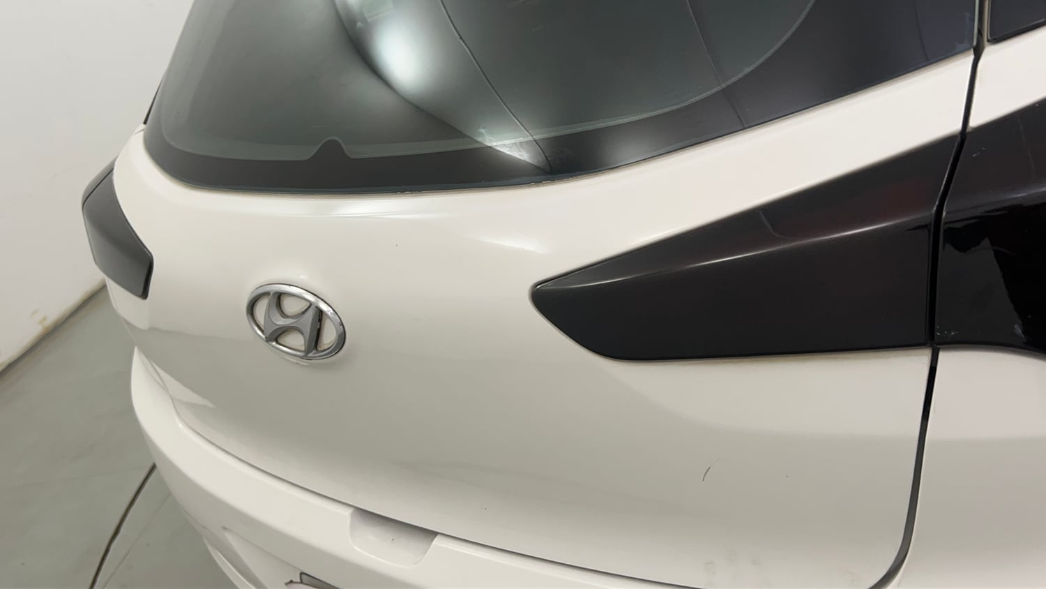 Used 2016 Hyundai Elite i20 Magna 1.2 Petrol Manual dents MINOR SCRATCH