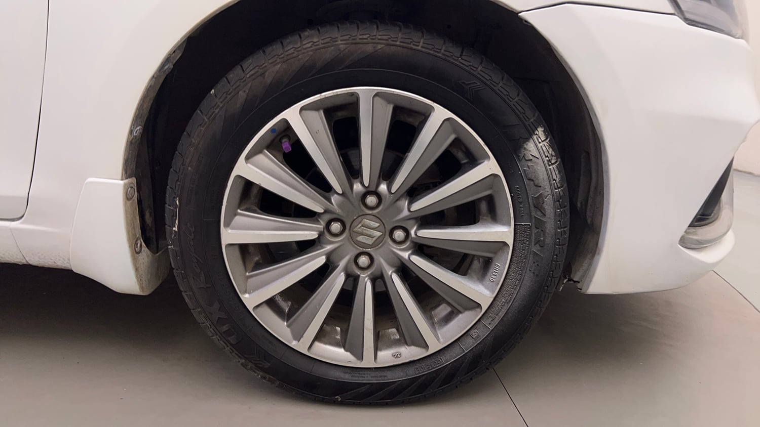 Used 2018 Maruti Suzuki Ciaz Alpha 1.3 Diesel Diesel Manual tyres RIGHT FRONT TYRE RIM VIEW