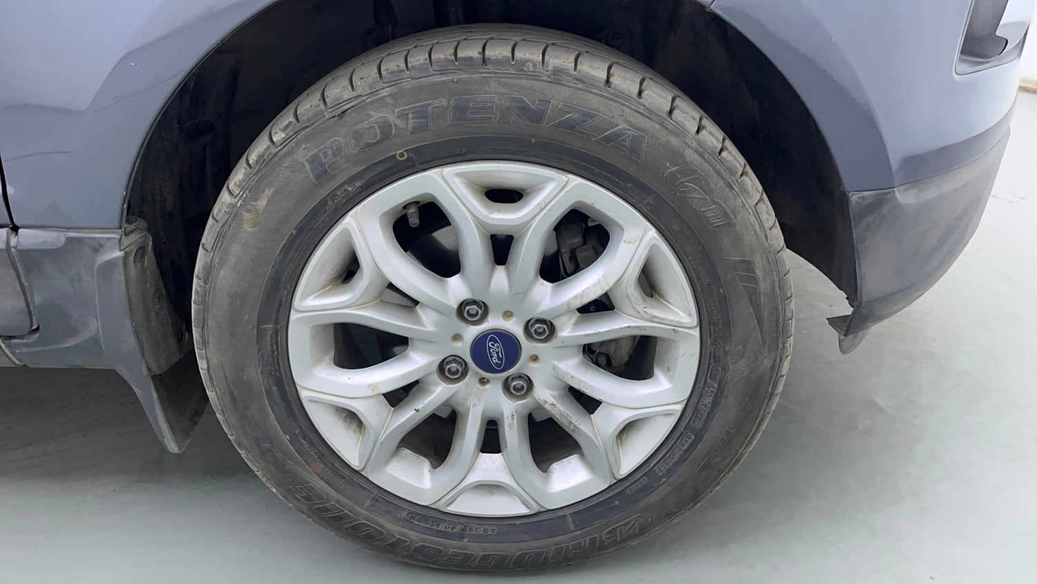 Used 2017 Ford EcoSport Titanium 1.5L Ti-VCT Petrol Manual tyres RIGHT FRONT TYRE RIM VIEW
