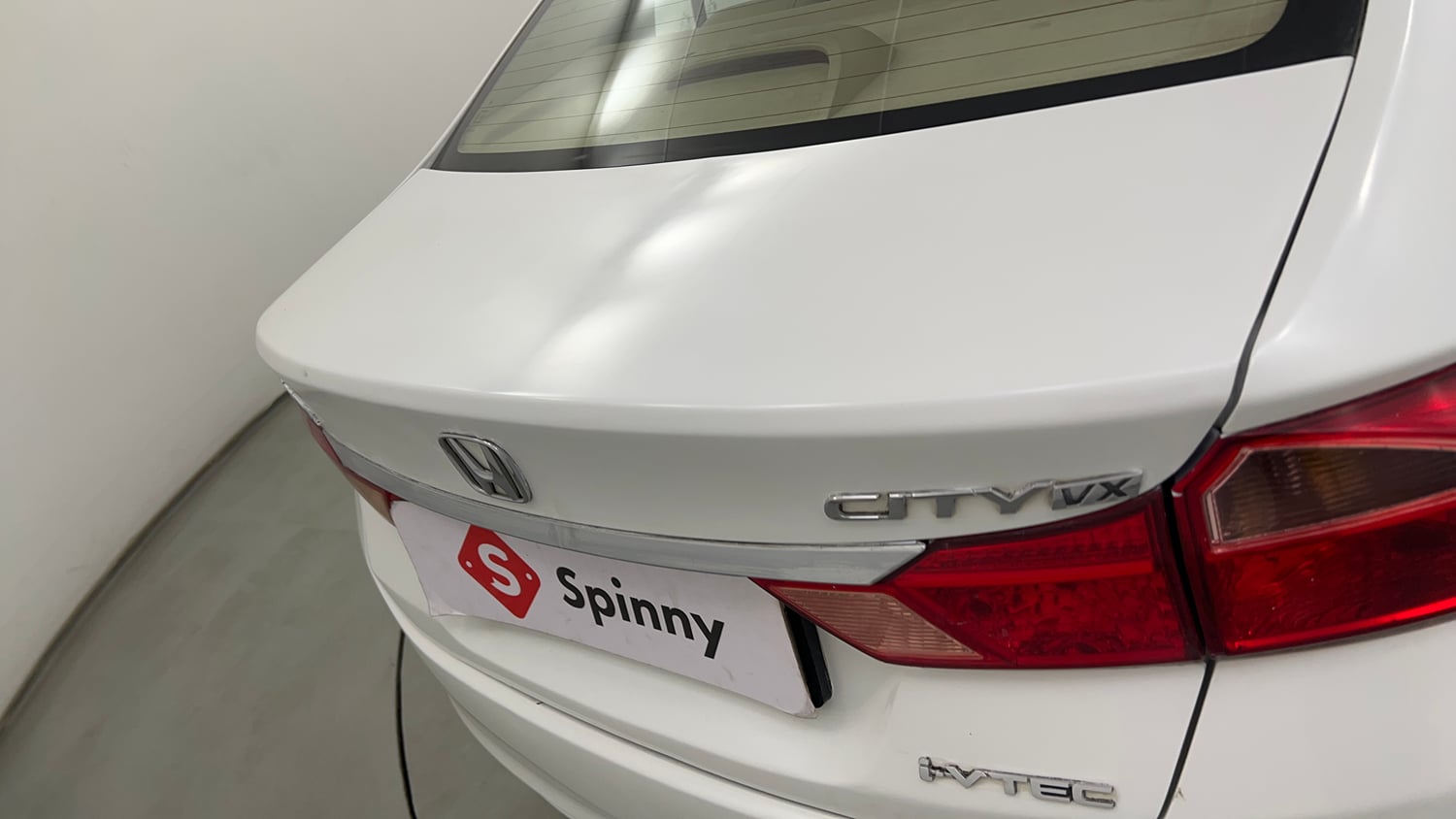 Used 2015 Honda City VX CVT Petrol Automatic dents MINOR SCRATCH