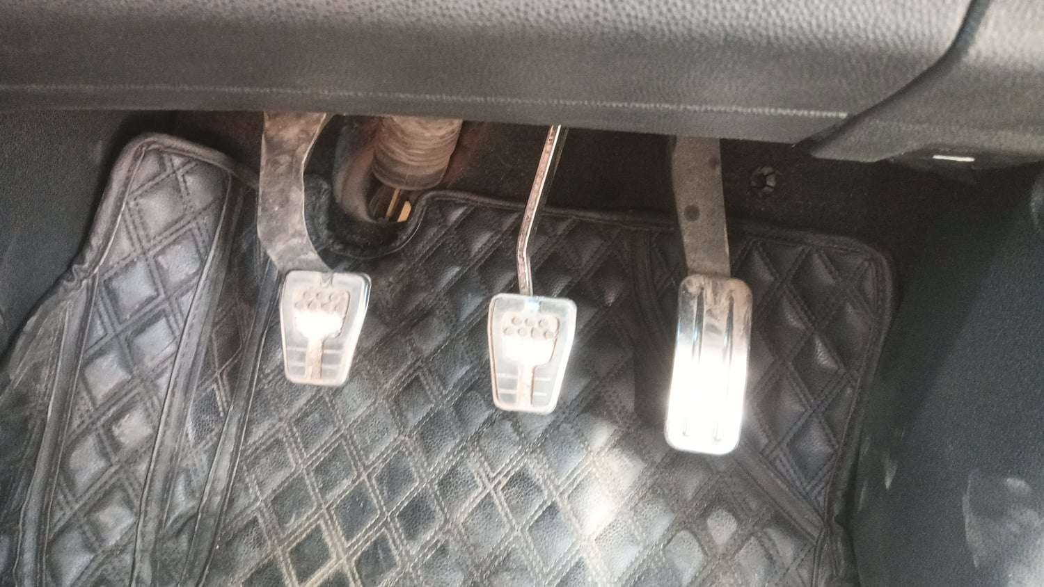 Used 2020 Ford EcoSport S Petrol Petrol Manual interior PEDALS VIEW
