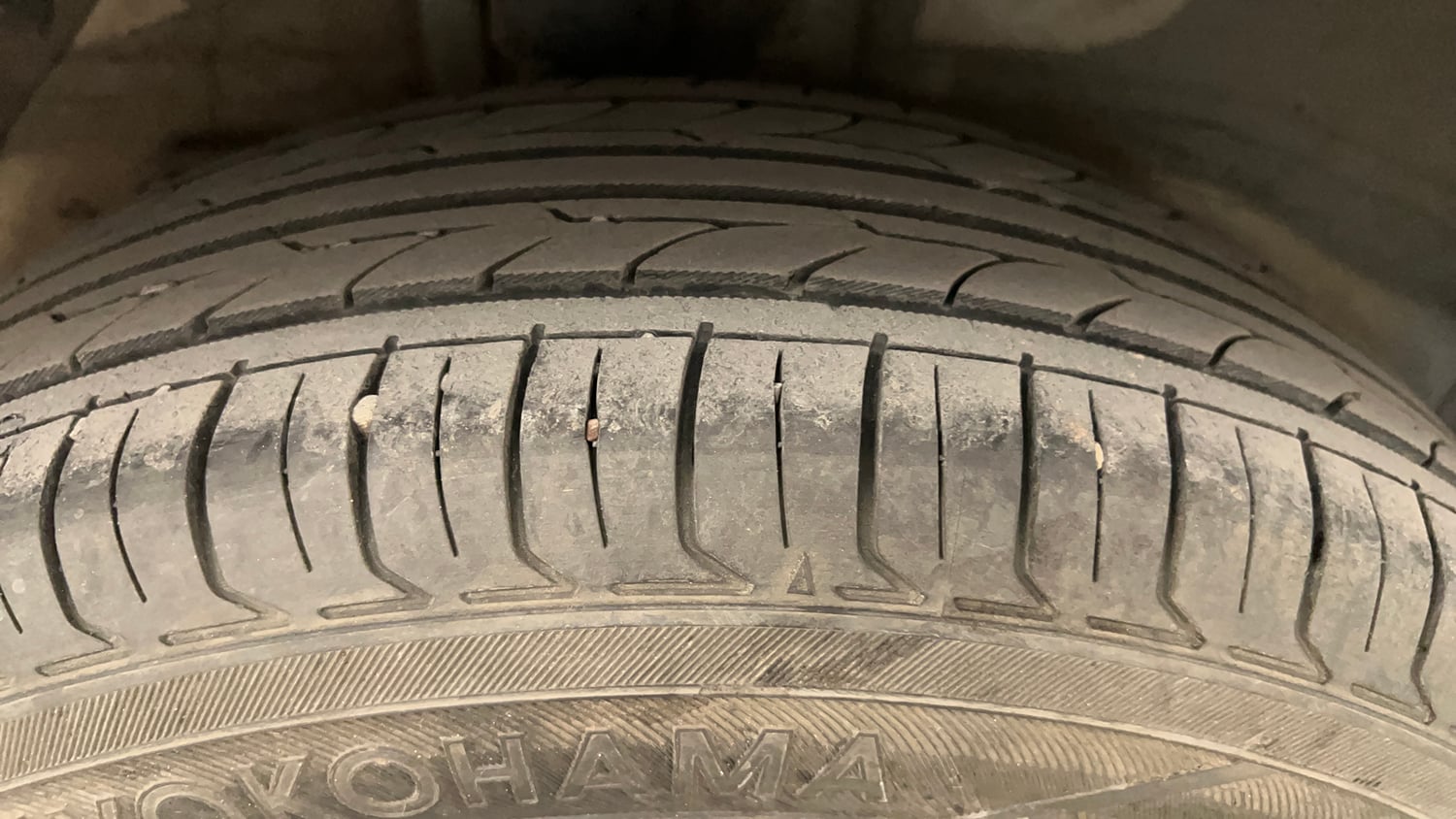 Used 2016 Hyundai Elite i20 Magna 1.2 Petrol Manual tyres RIGHT REAR TYRE TREAD VIEW