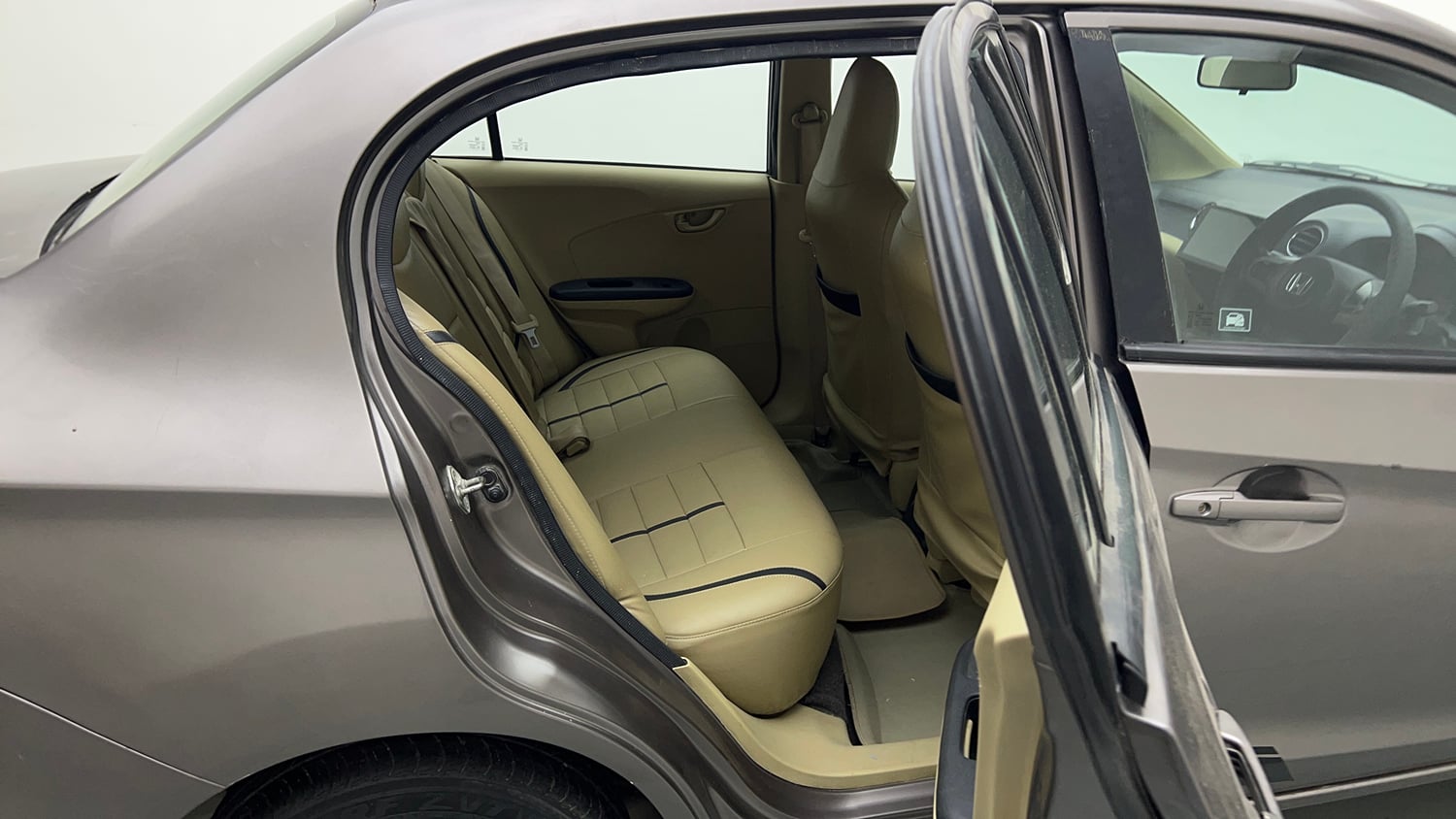 Used 2014 Honda Amaze 1.2 S i-VTEC Petrol Manual interior RIGHT SIDE REAR DOOR CABIN VIEW