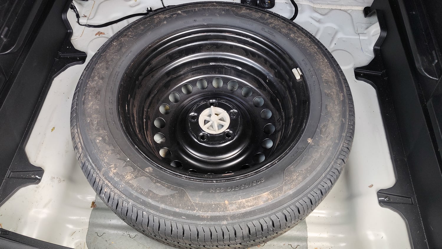 Used 2023 Hyundai Creta S Plus 1.5 Petrol Knight Petrol Manual tyres SPARE TYRE VIEW