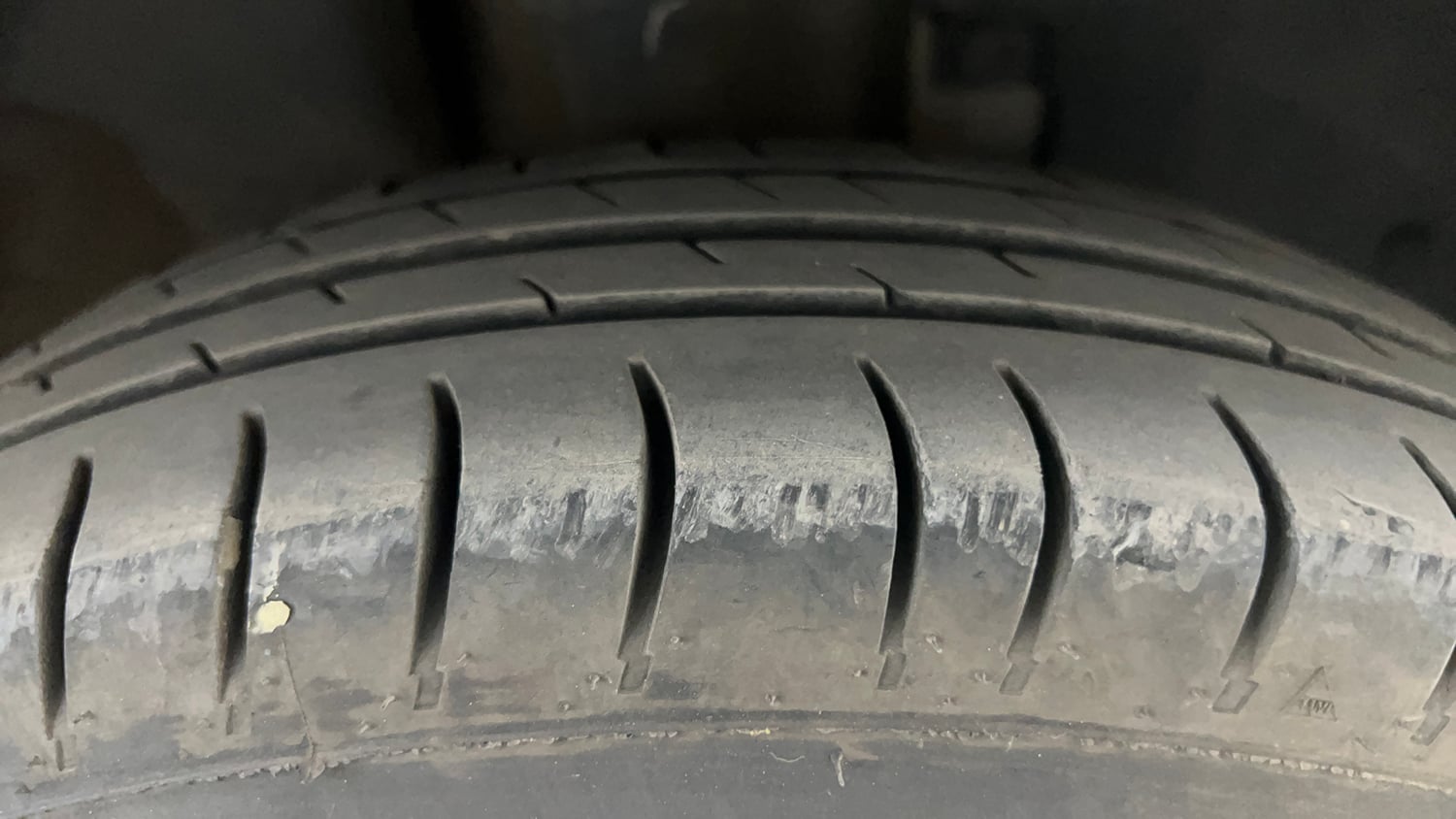 Used 2019 Renault Kwid RXL Petrol Manual tyres RIGHT FRONT TYRE TREAD VIEW