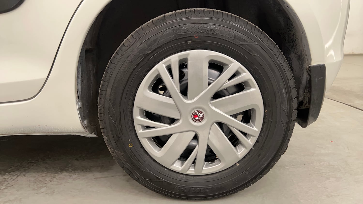 Used 2012 Maruti Suzuki Swift VXi Petrol Manual tyres LEFT REAR TYRE RIM VIEW