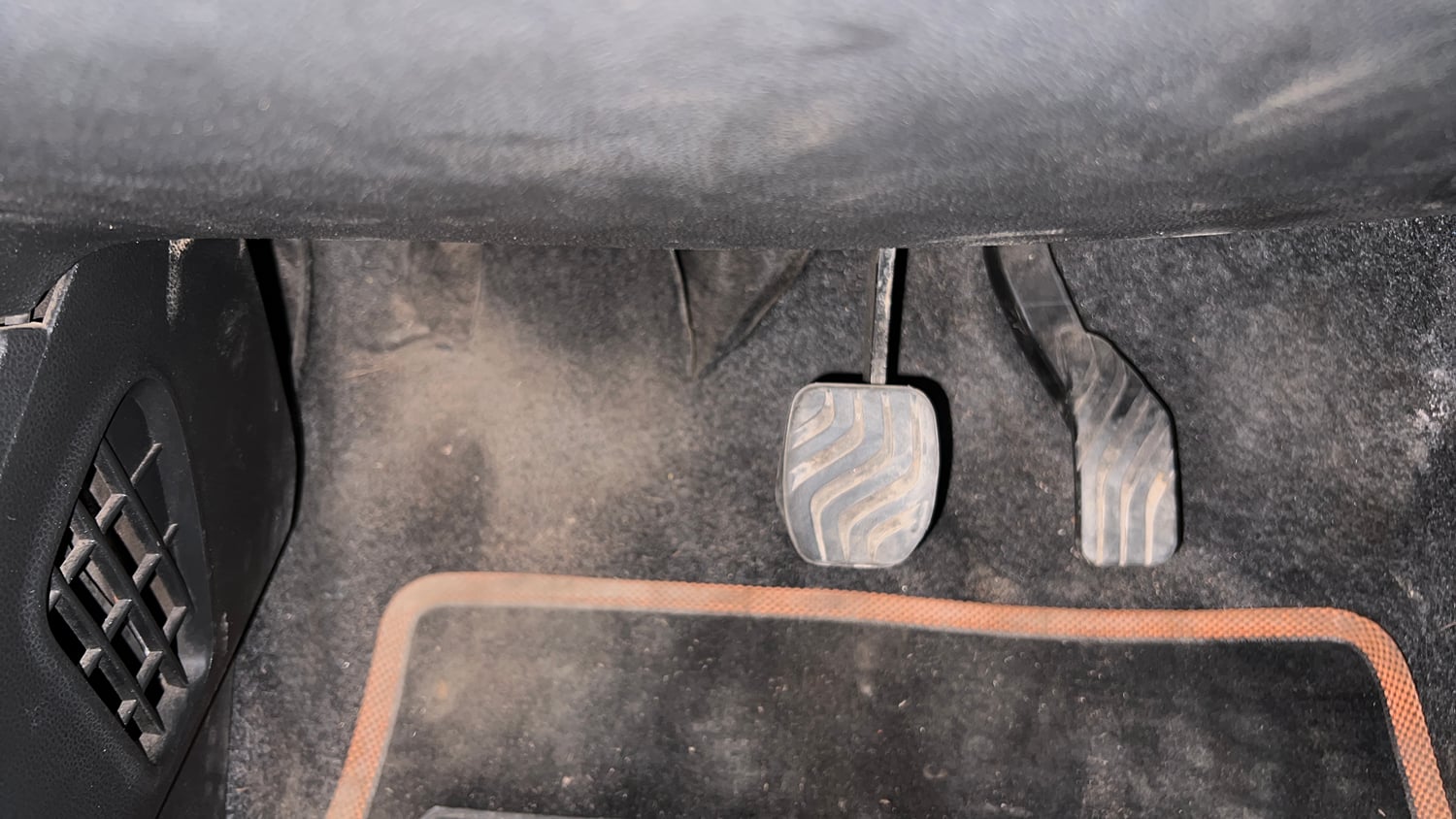 Used 2020 Renault Kwid CLIMBER 1.0 AMT Opt Petrol Automatic interior PEDALS VIEW