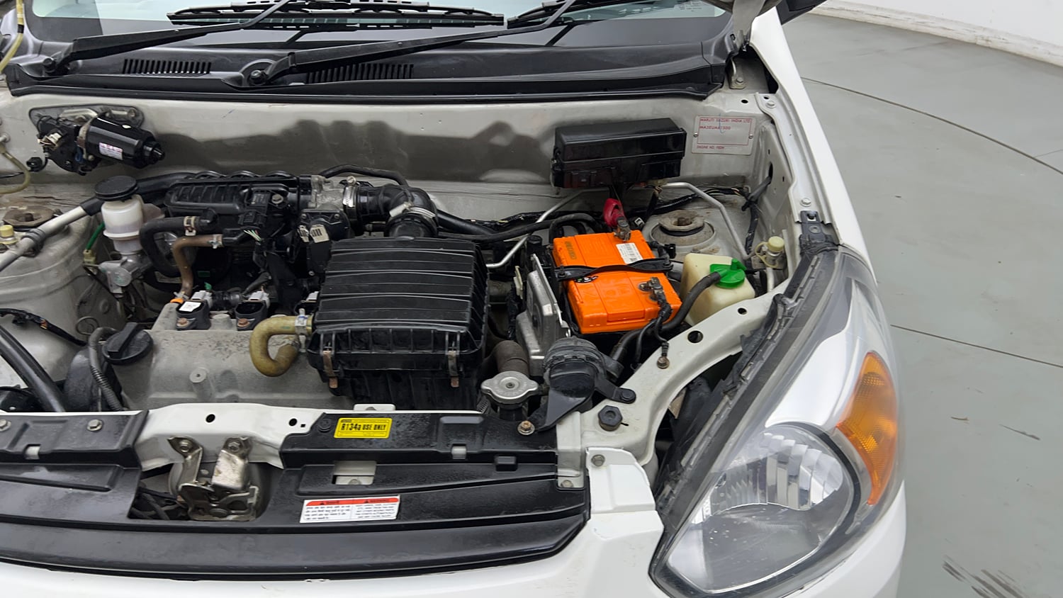 Used 2016 Maruti Suzuki Alto 800 VXi Petrol Manual engine ENGINE LEFT SIDE VIEW