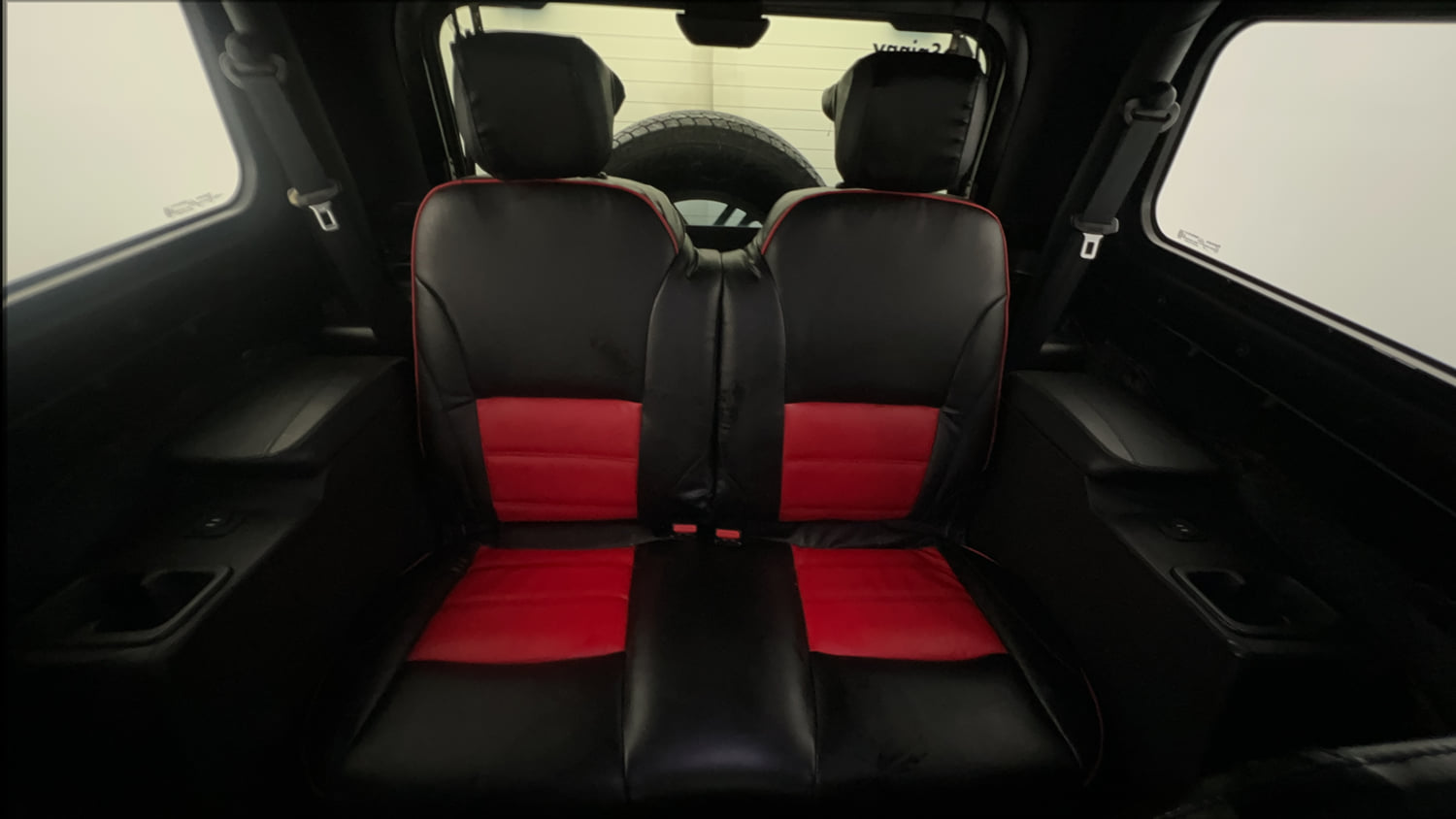 Used 2021 mahindra Thar LX Hard Top Petrol AT 4WD Petrol Automatic interior REAR SEAT CONDITION VIEW