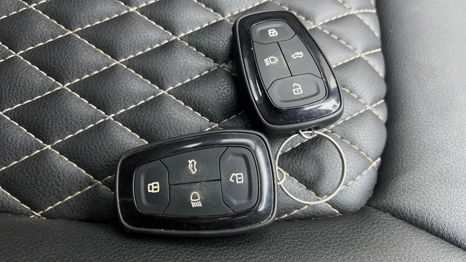 Used 2022 Tata Tigor XZ Plus CNG Cng Manual extra CAR KEY VIEW