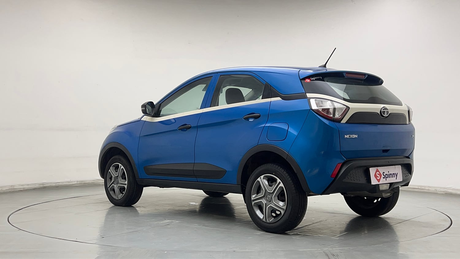 Used 2018 Tata Nexon XM Petrol Manual exterior LEFT REAR CORNER VIEW
