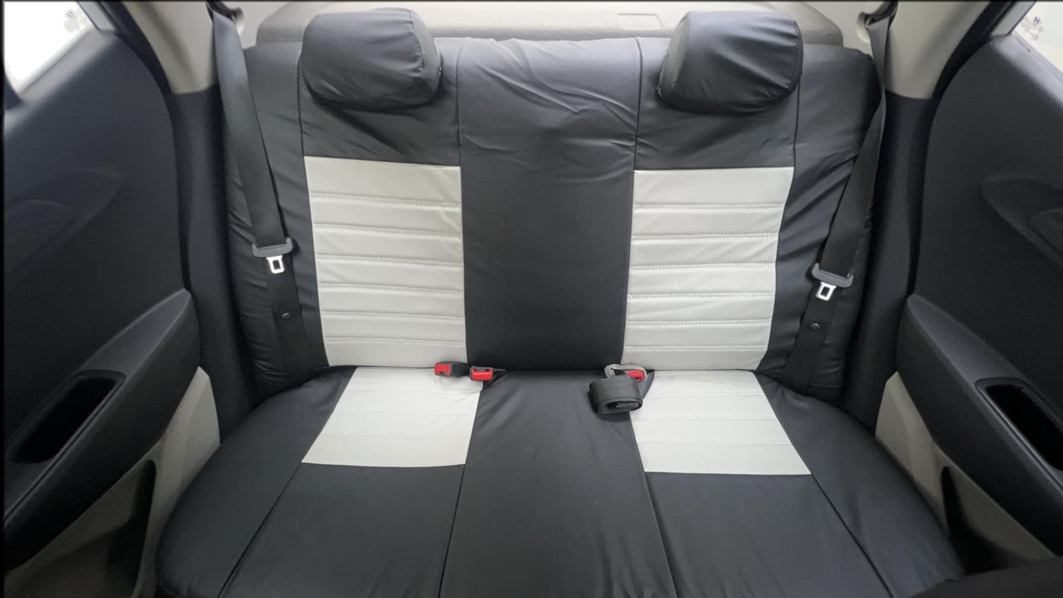 Used 2023 Hyundai Aura S 1.2 Petrol Petrol Manual interior REAR SEAT CONDITION VIEW