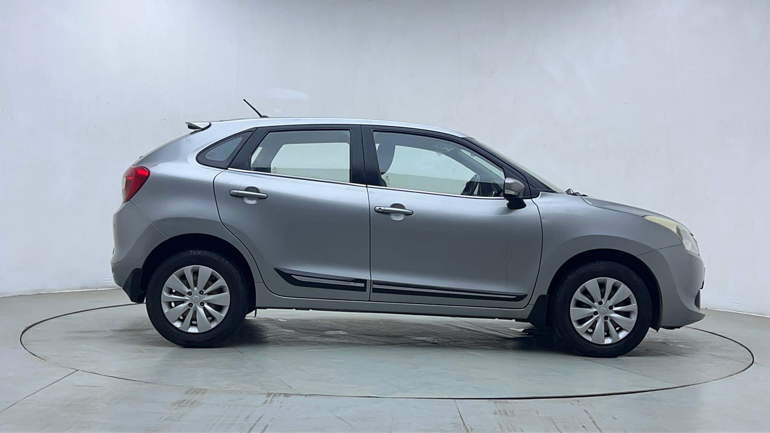 Used 2018 Maruti Suzuki Baleno Delta 1.2 Petrol Manual exterior RIGHT SIDE VIEW