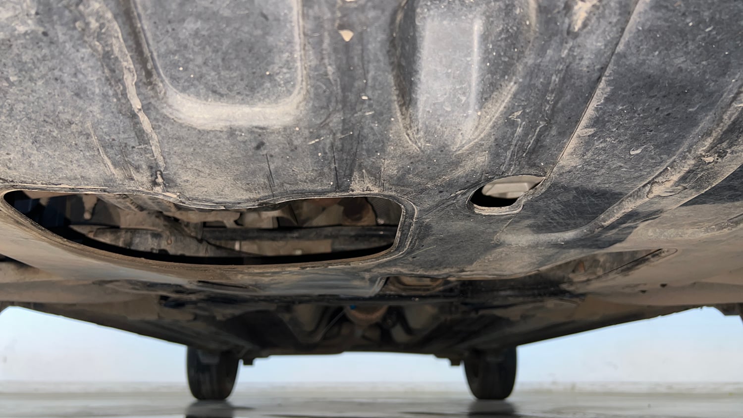 Used 2022 Hyundai Venue SX 1.2 Petrol Petrol Manual extra FRONT LEFT UNDERBODY VIEW