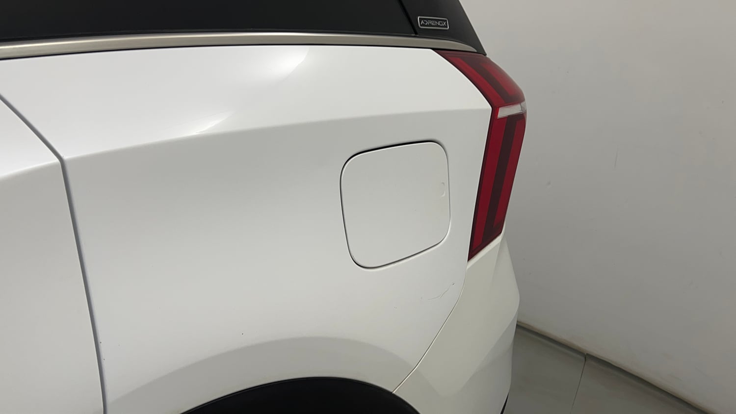 Used 2024 Mahindra XUV700 AX7 Diesel MT 7 STR Diesel Manual dents MINOR DENT