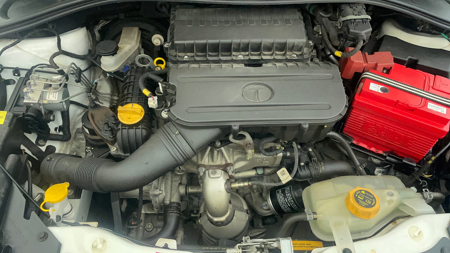 Used 2023 Tata Tiago XT CNG Cng Manual engine ENGINE RIGHT SIDE VIEW