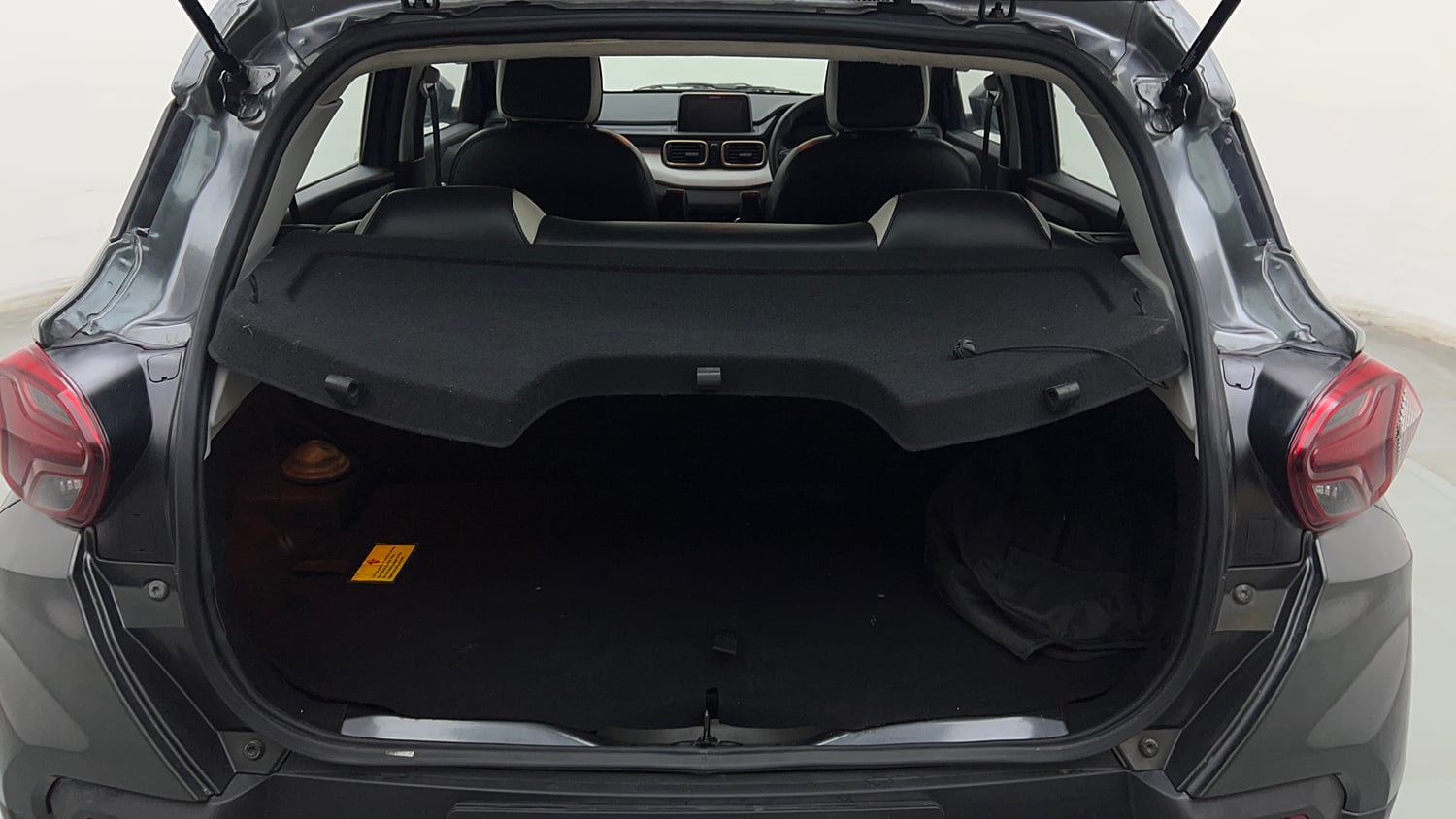 Used 2024 Tata Punch Accomplished iCNG Cng Manual interior DICKY INSIDE VIEW