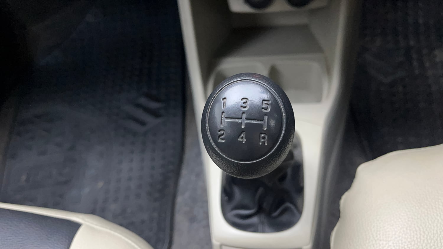 Used 2022 Maruti Suzuki Alto 800 Vxi Plus Petrol Manual interior GEAR  KNOB VIEW