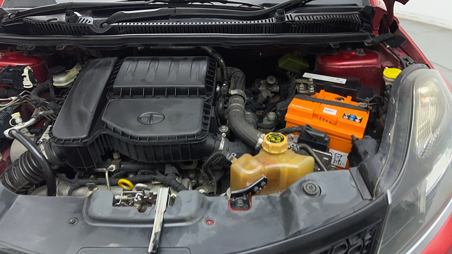 Used 2019 Tata Nexon XMA Diesel Diesel Automatic engine ENGINE LEFT SIDE VIEW